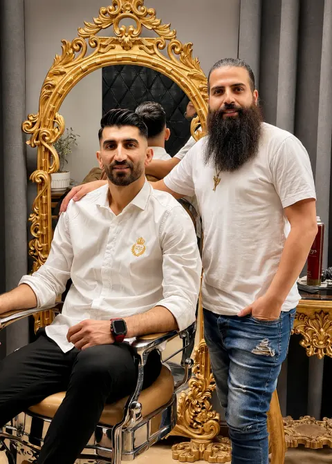 پومپادور و اصلاح صورت — مو، نمونه‌کار سالن راهدان